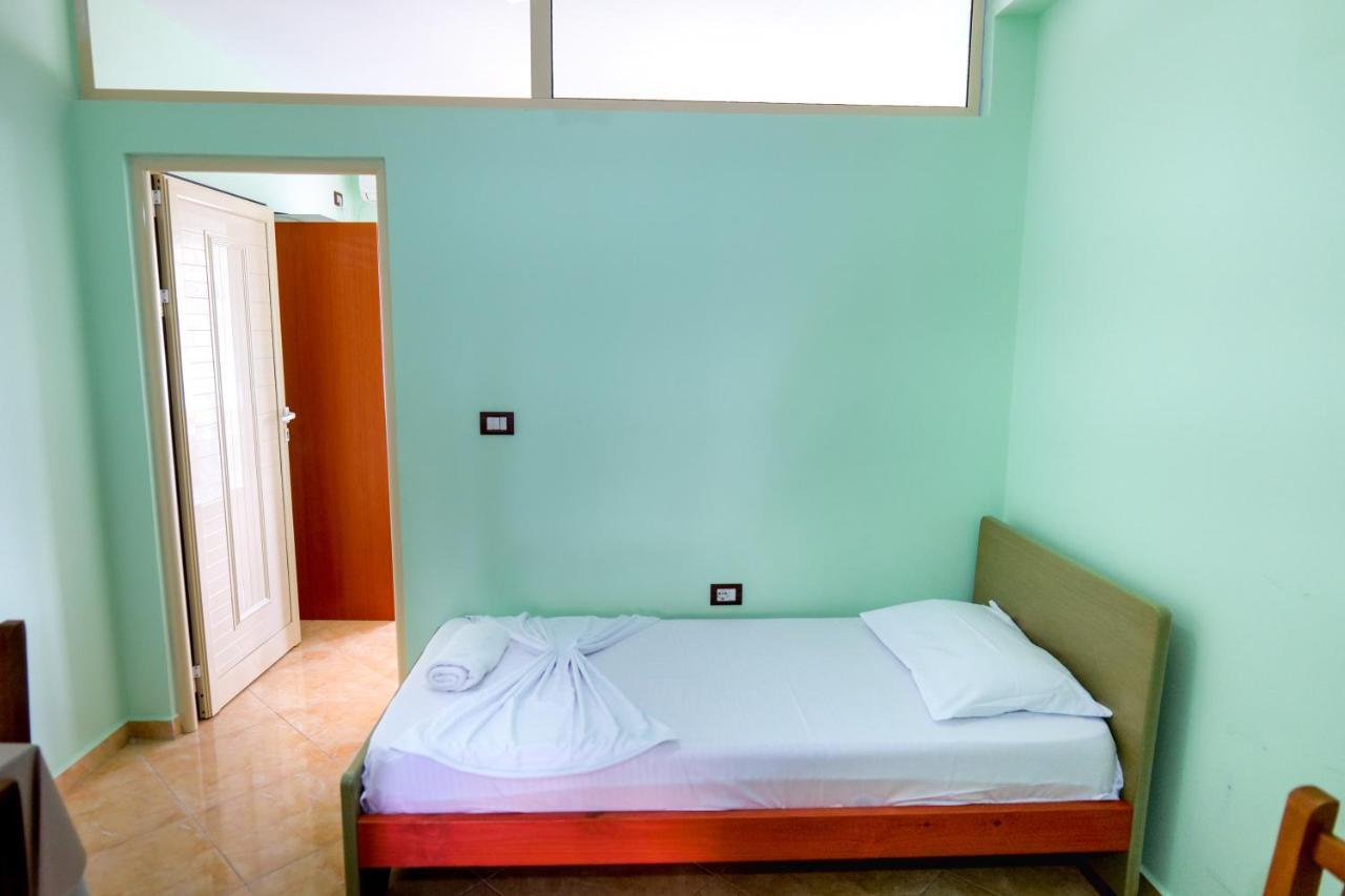 Rei Apartments Sarande Exterior photo