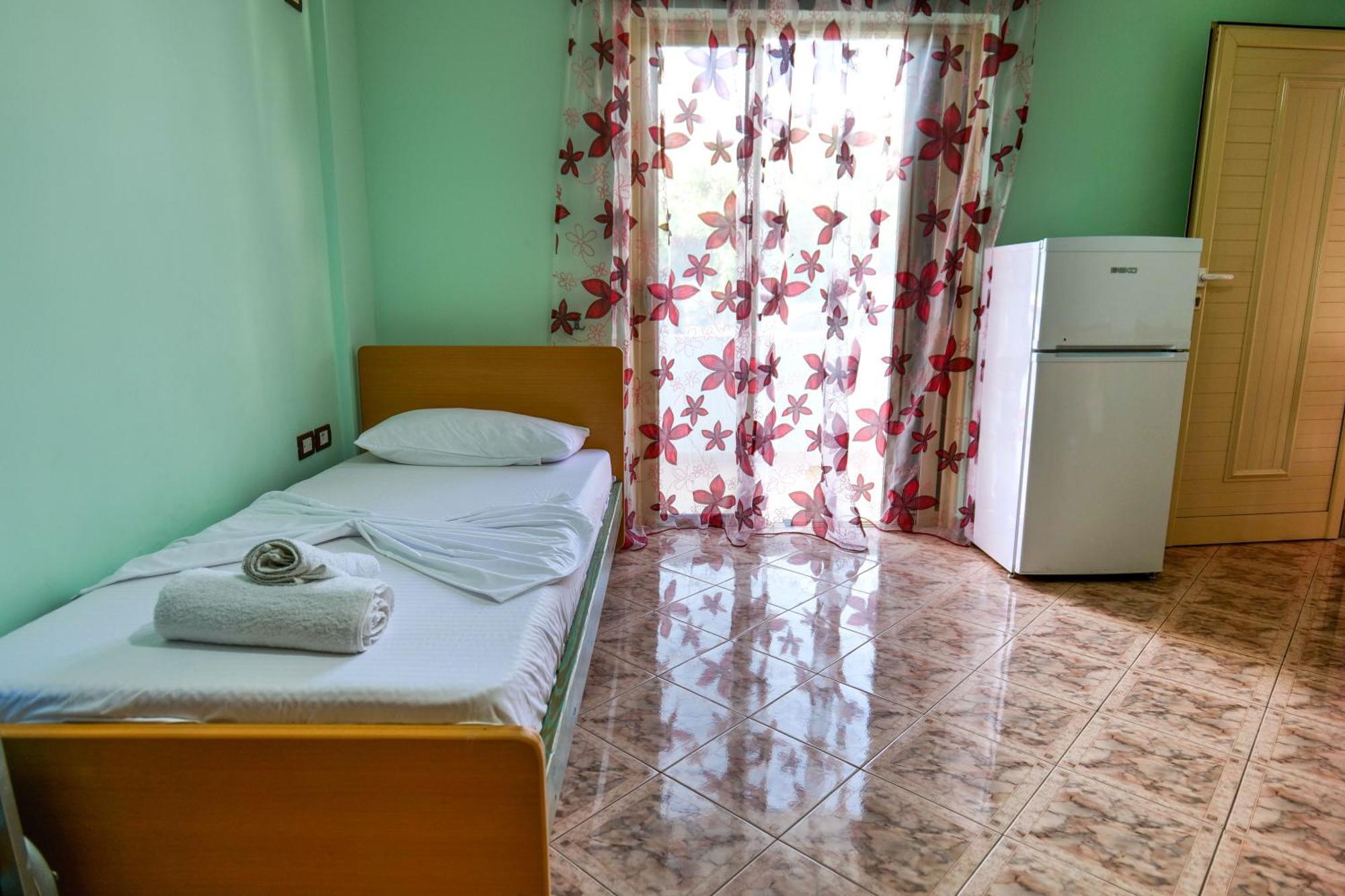 Rei Apartments Sarande Room photo